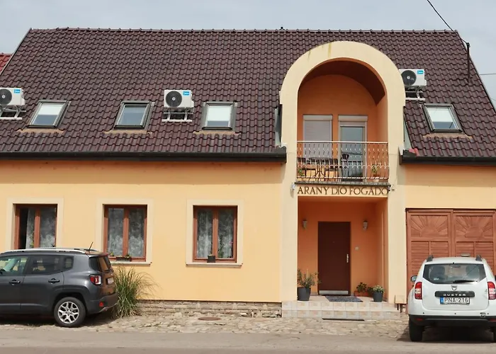 Gazde/Camere de închiriat Arany Dio Fogado